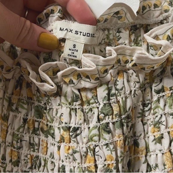 Max Studio | Floral Puff Sleeve Blouse | Small | NWOT - Picture 2 of 2